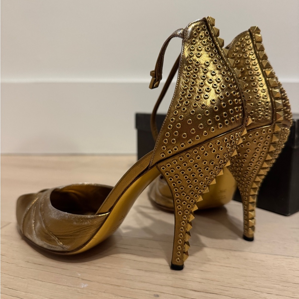 Gucci Burnished Gold Metallic Leather Studded Peep Toe Heels - Picture 7 of 10